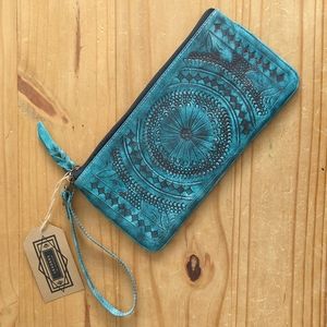 🌿Leather Wristlet🌿